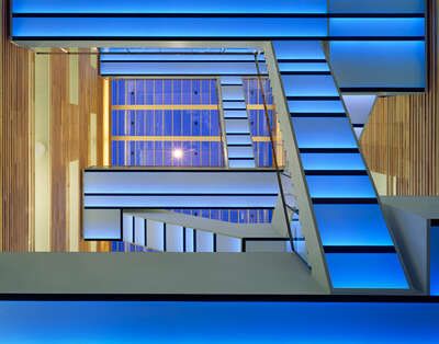  Bauhaus Bild: Staircase blue von Adam Mørk