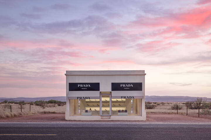   Prada Marfa  8:36PM von Adam Mørk