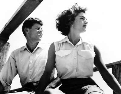   John & Jackie Kennedy by Classic Collection I