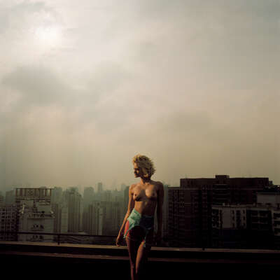  Finding the Right Room for Your Erotic Photography: SHANGHAI 5 by Klaus Thymann