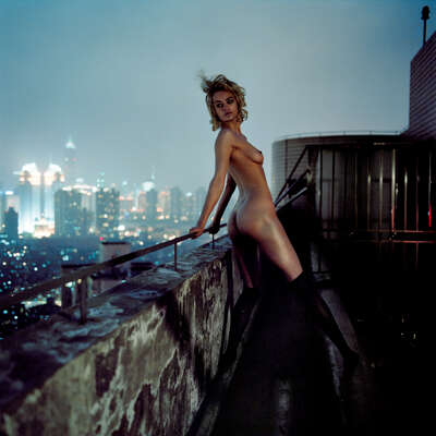  Finding the Right Room for Your Erotic Photography: SHANGHAI 8 by Klaus Thymann