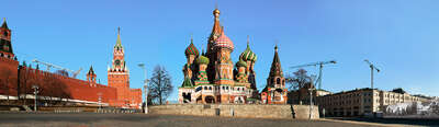   Moscow, St. Basil´s Cathedral by Larry Yust