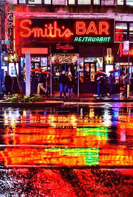  Hochformate Rainy Night NYC von Mitchell Funk