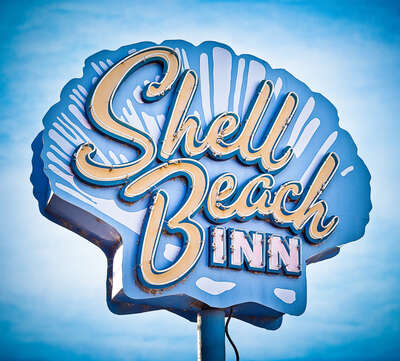  Buchstaben Bilder : Shell Beach Inn von Marc Shur