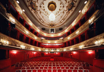   Theater in der Josefstadt Wien by Rafael Neff