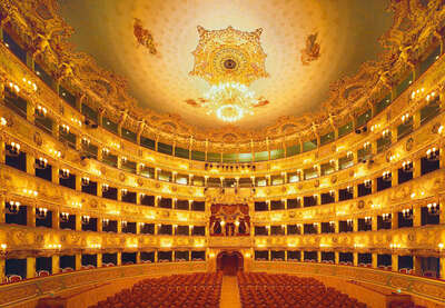  große Wandbilder: Gran Teatro La Fenice di Venezia von Rafael Neff