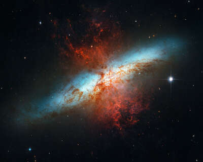  Cigar Galaxy (NASA/JPL-Caltech) von Hubble Telescope