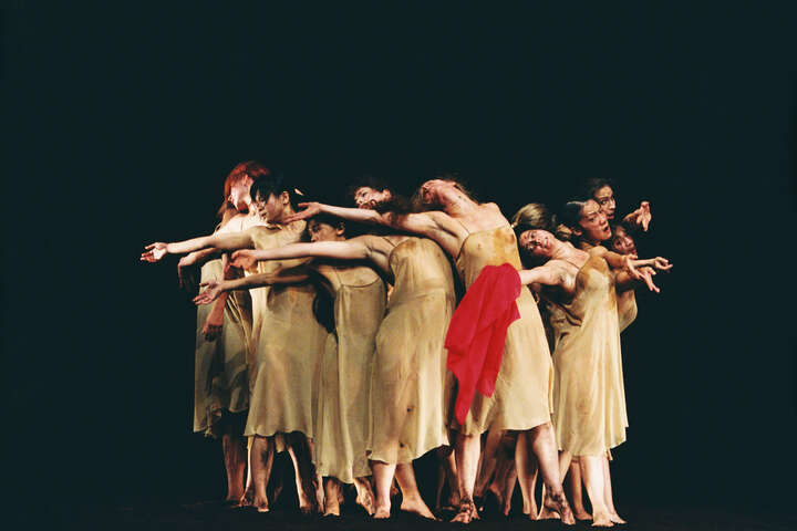   Pina Bausch: Frühlingsopfer by Ursula Kaufmann