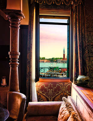   Wandbild Fenster mit Ausblick: Hotel Metropole von Werner Pawlok